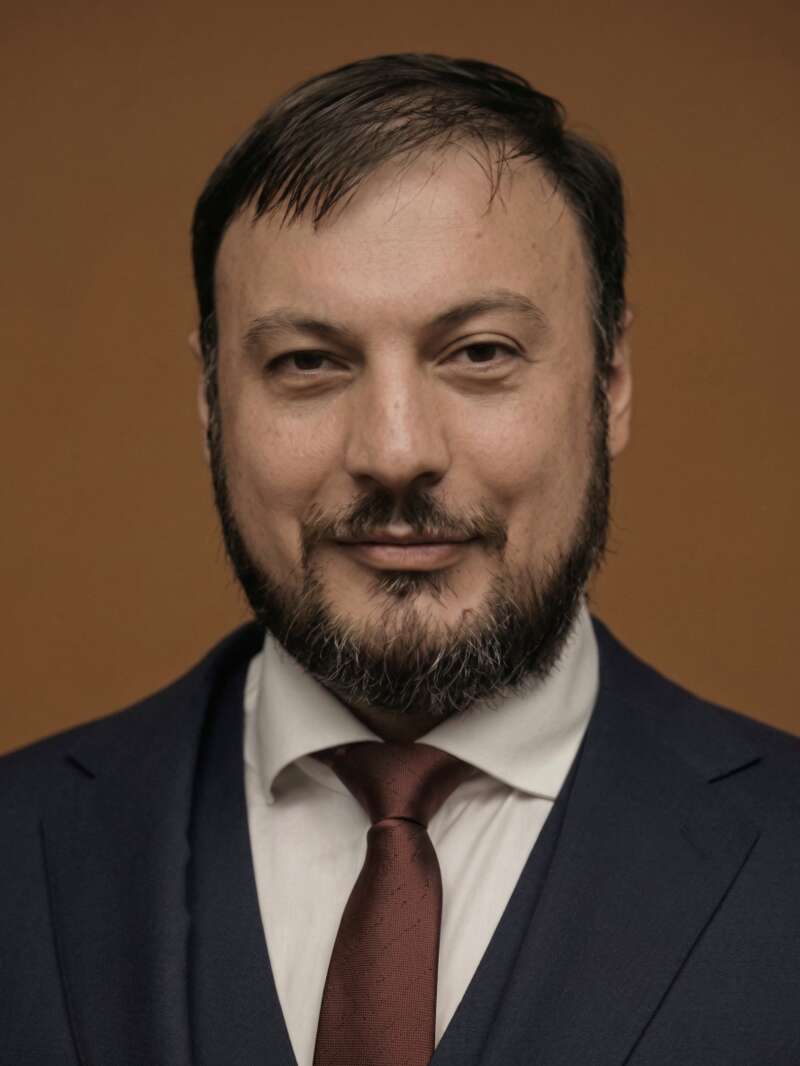 Культурный долгострой: «золотые» панели для филиала Большого театра «пахнут» коррупцией