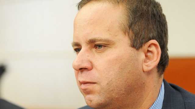 Полковник Черкалин дал показания на бывшего замглавы АСВ Мирошникова. Его уличают в организации схемы крышевания банков